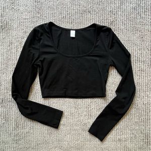 long sleeve crop top